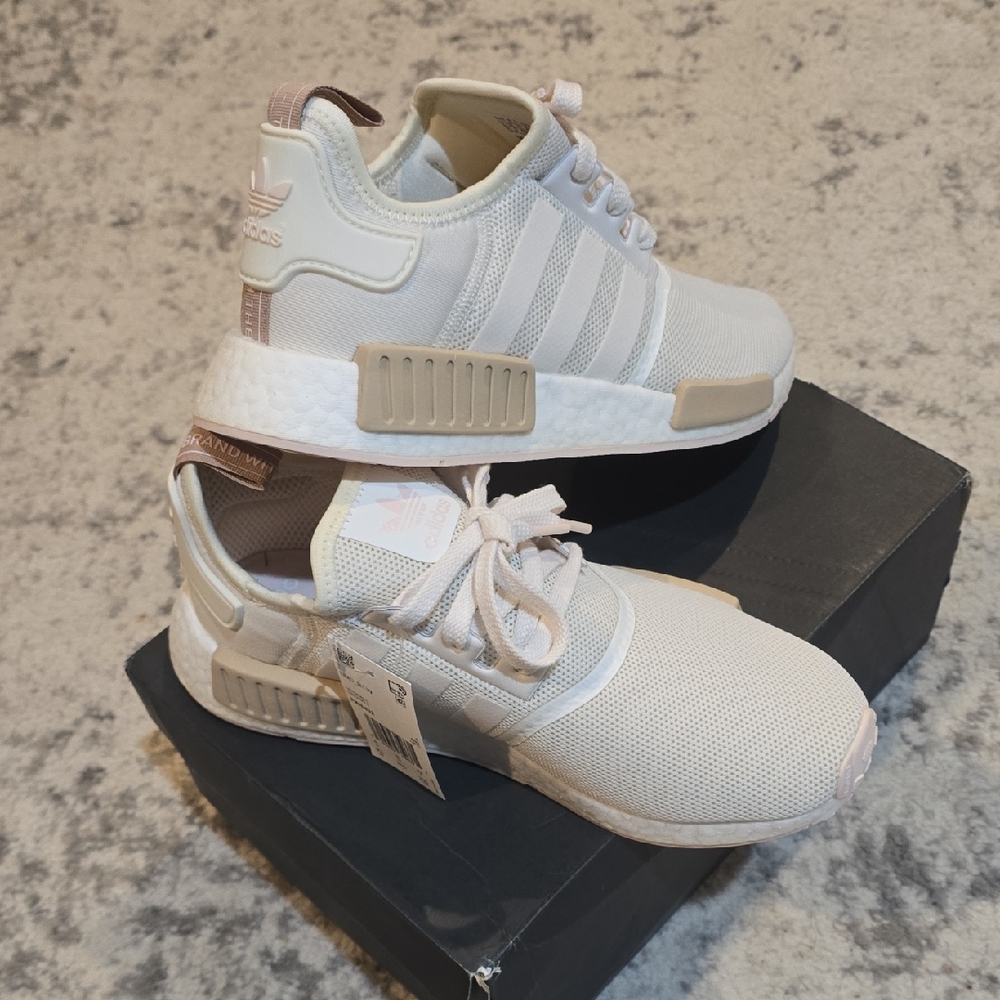 Adidas NNB-R1W Women’s Sneakers – Brand New – Size 9.5